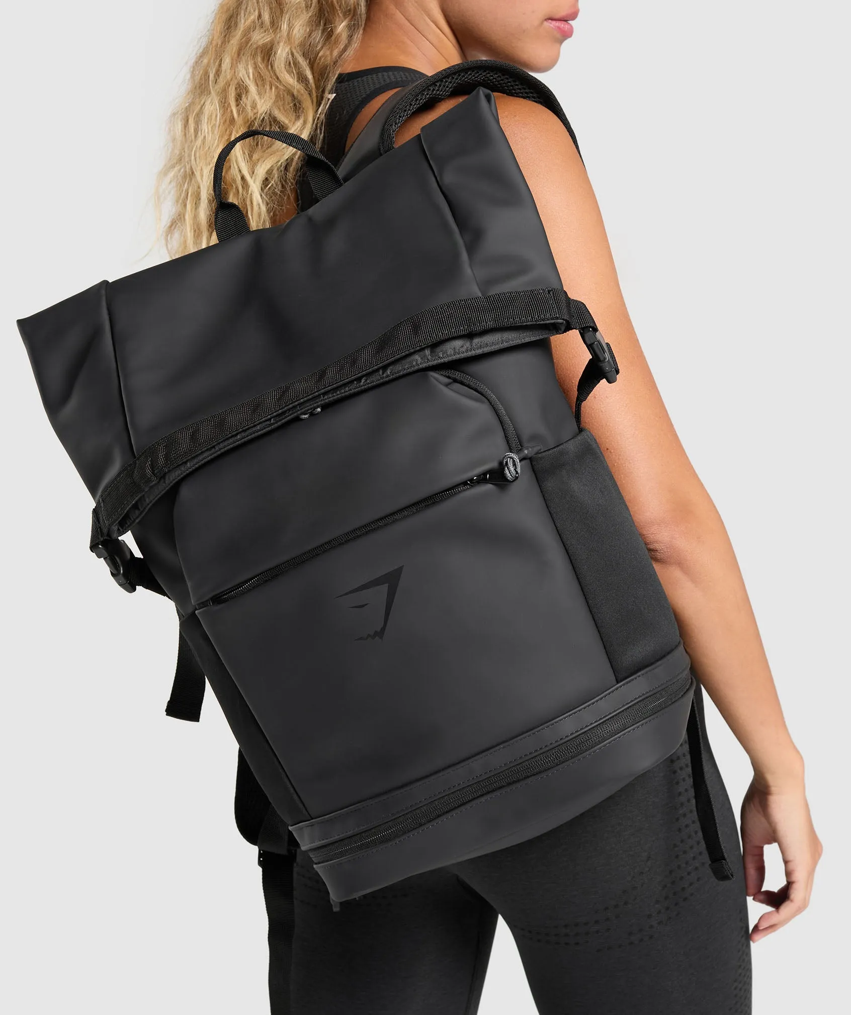 Gymshark Sleek Backpack Roll Top - Black