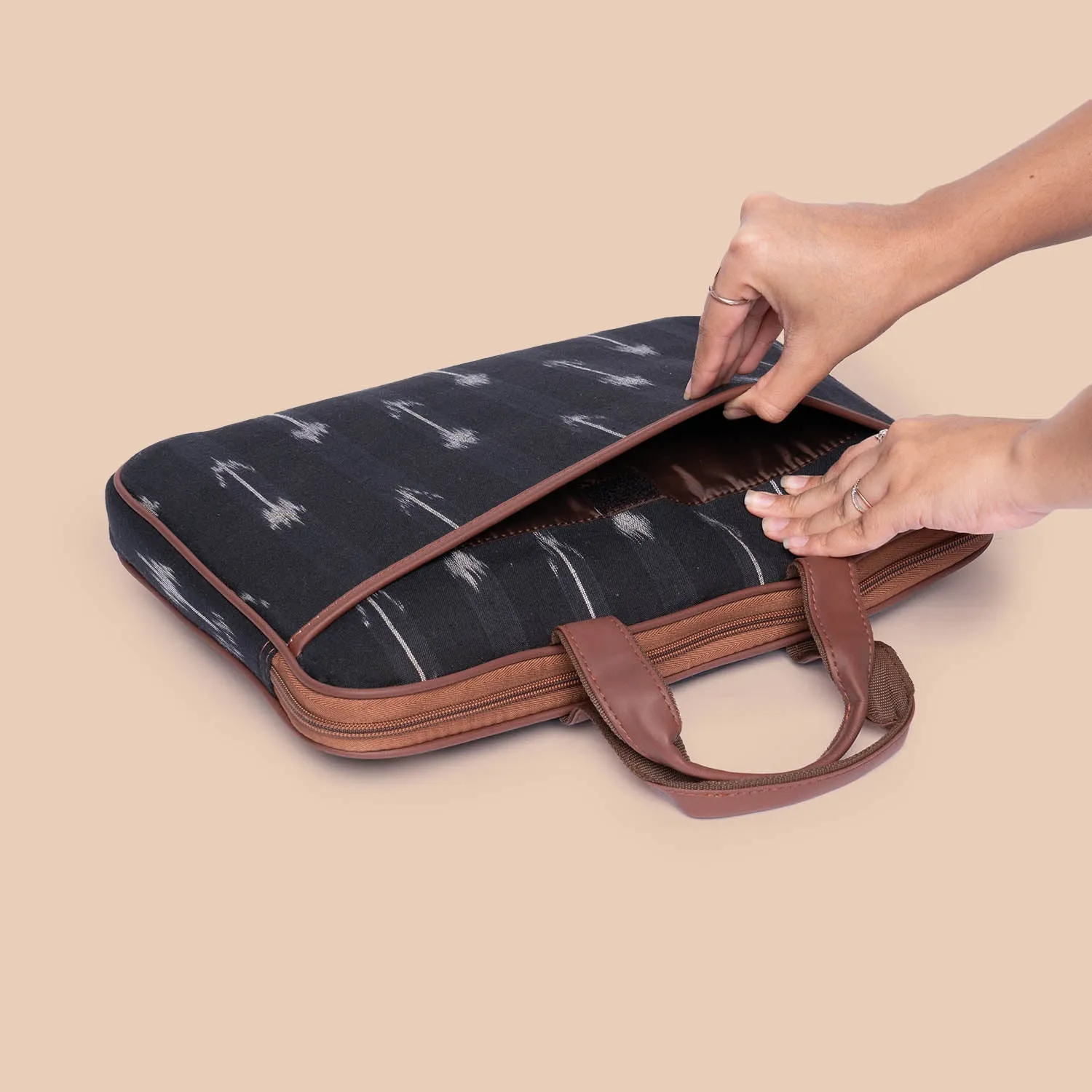 Ikat Arrow Sleek Laptop Sleeve