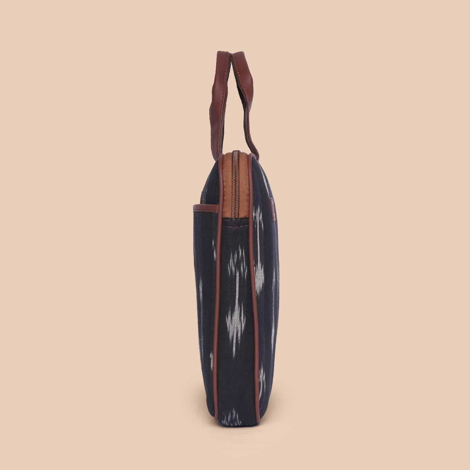 Ikat Arrow Sleek Laptop Sleeve