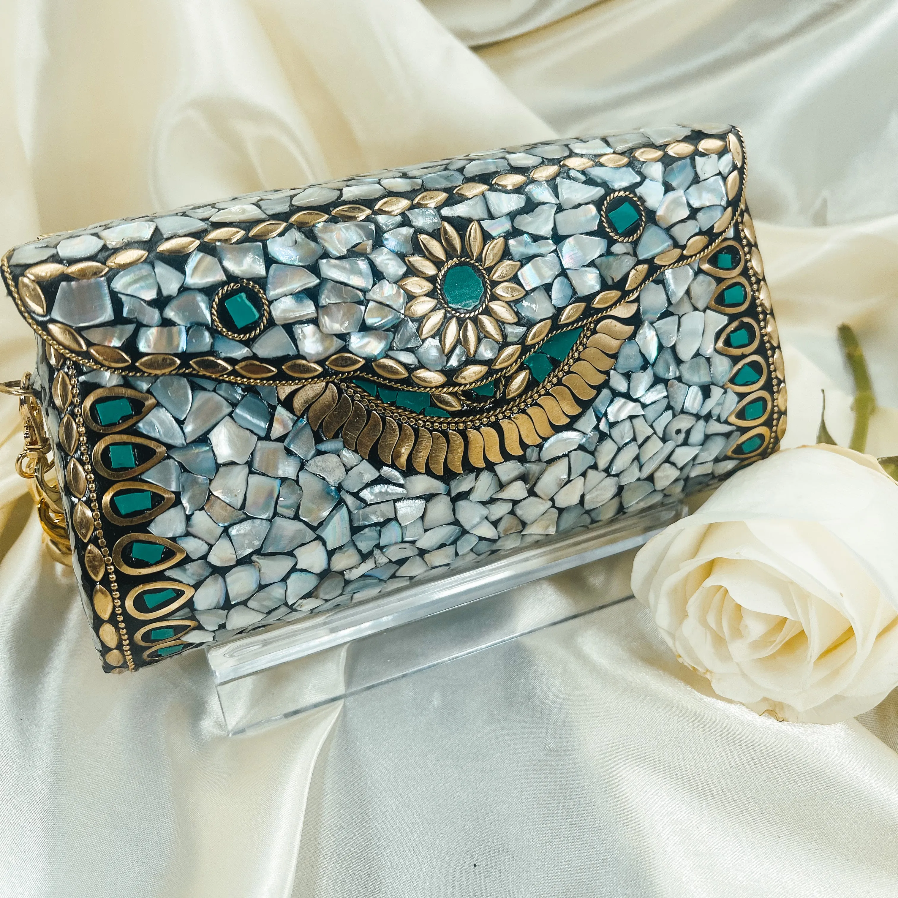 KAMANA Mosaic Clutch